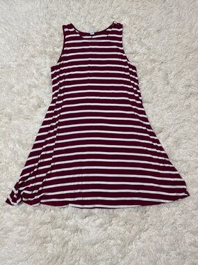 Women’s size large Old Navy Striped Burgundy & White Sleeveless Swing Dress